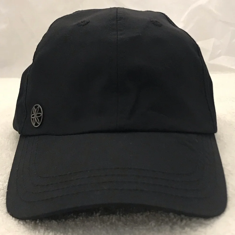 GATAM Adjustable Black Cap
